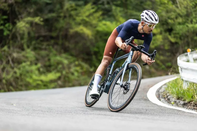 ⁦FREE AERo Race S Bibshorts⁩ – תמונה ⁦9⁩