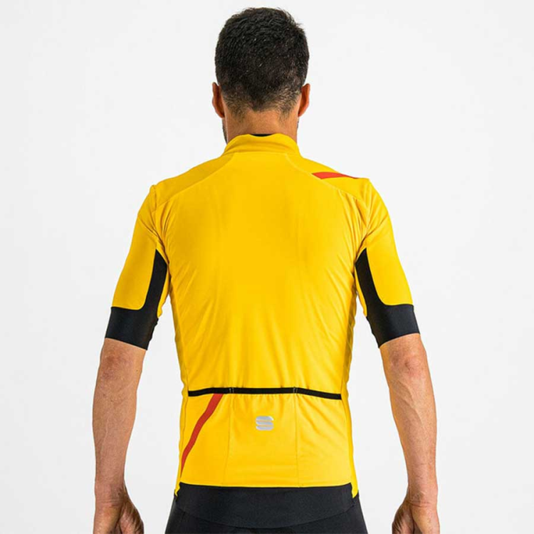 94ac4b12-17e7-11ed-8ad0-c64e679d1cf6